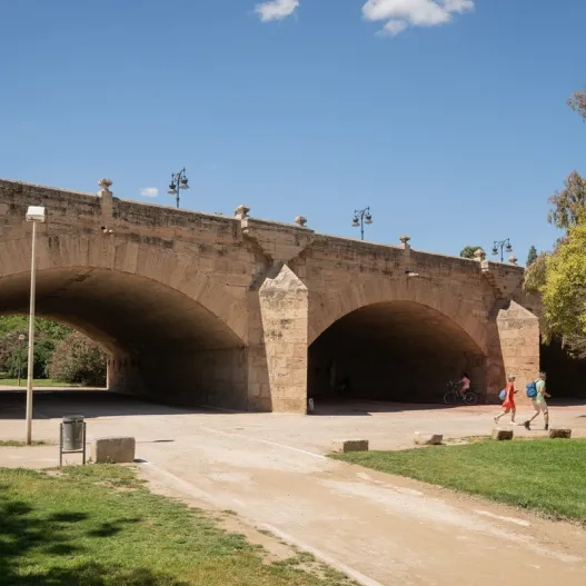 Puente del real